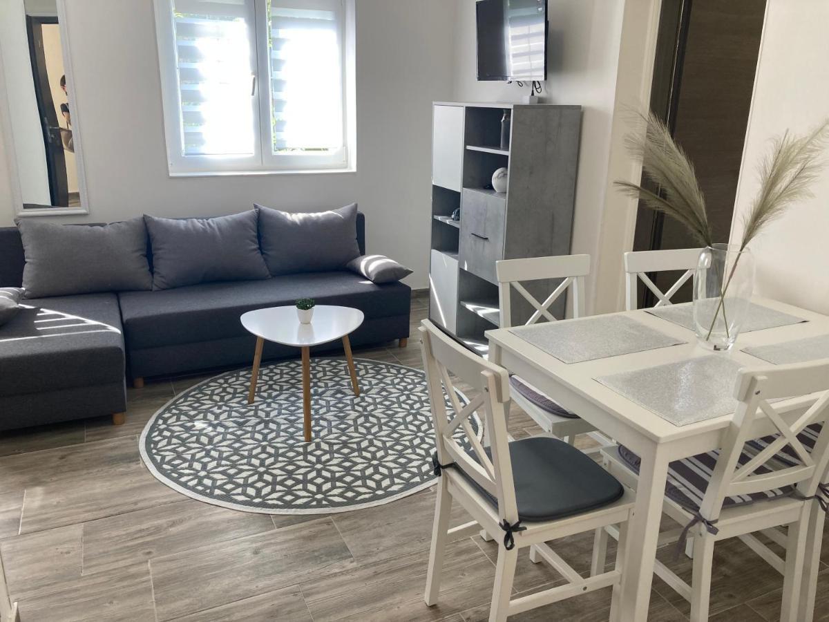 Apartmani Kekec Umag Bagian luar foto